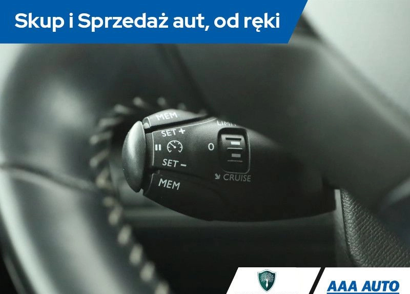 Peugeot 308 cena 53000 przebieg: 71361, rok produkcji 2019 z Lidzbark małe 211